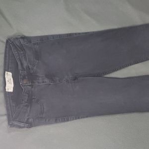 Hollister Super Skinny Black jeans